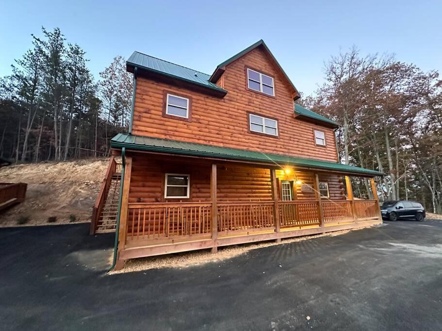 Spacious 2800 Sq Ft-Cozy Wood Cabin-New Build Pigeon Forge Buitenkant foto